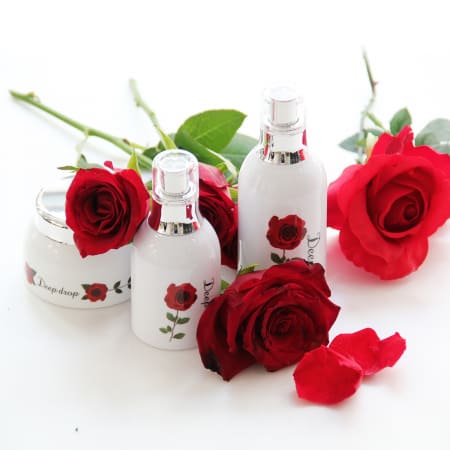 GINZA TOMATO DEEP DROP SET Skin care line based on Damask rose